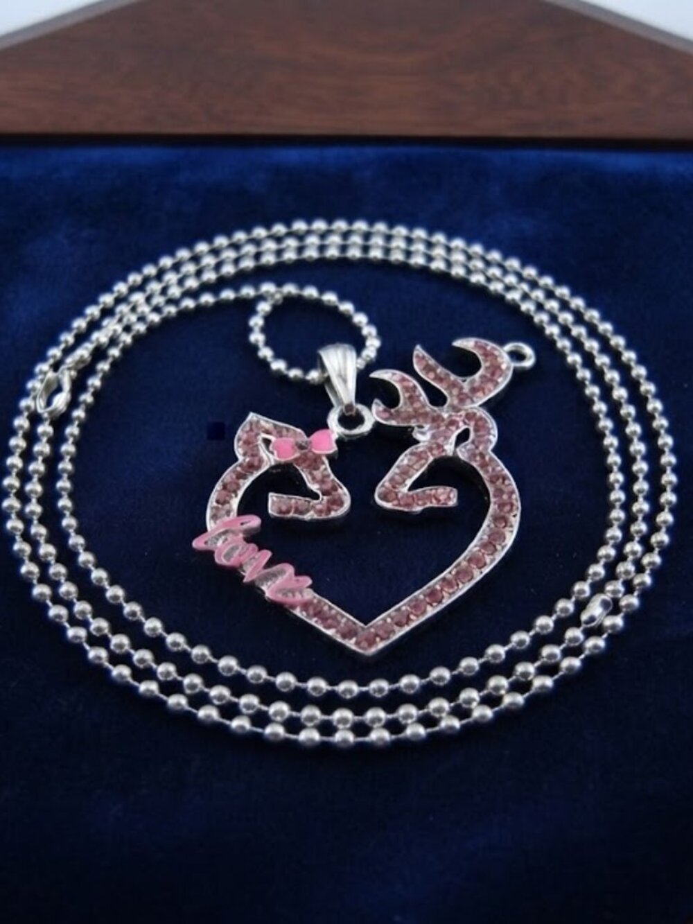 New Pink Rhinestone Buck/Doe Deer necklace Pendant is almost 2 inches, 17 inches